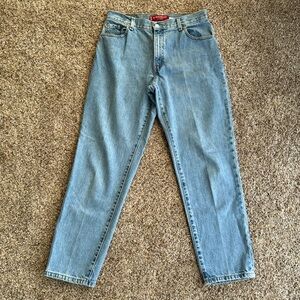 Levi’s vintage 550 blue jeans